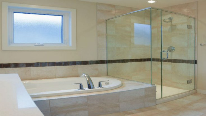 Options for Custom Glass Shower Doors in Houston TX